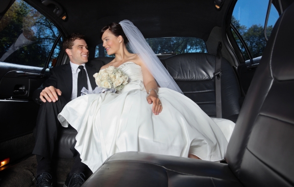 Finding the Best Wedding Limo Services in Toronto
