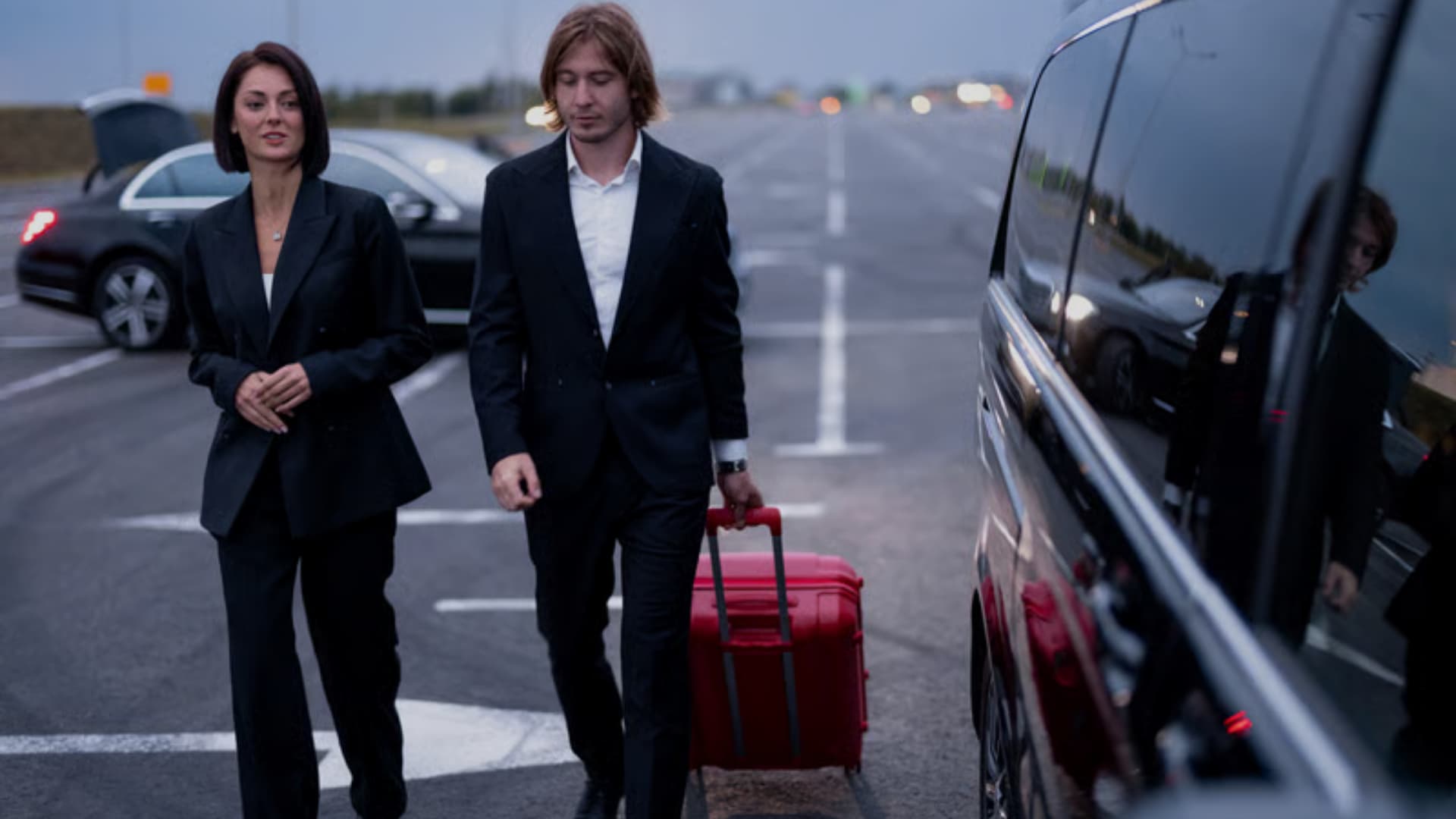 Hidden Benefits of Pre-Scheduled Airport Transfers in Toronto 1 airport transfers 1